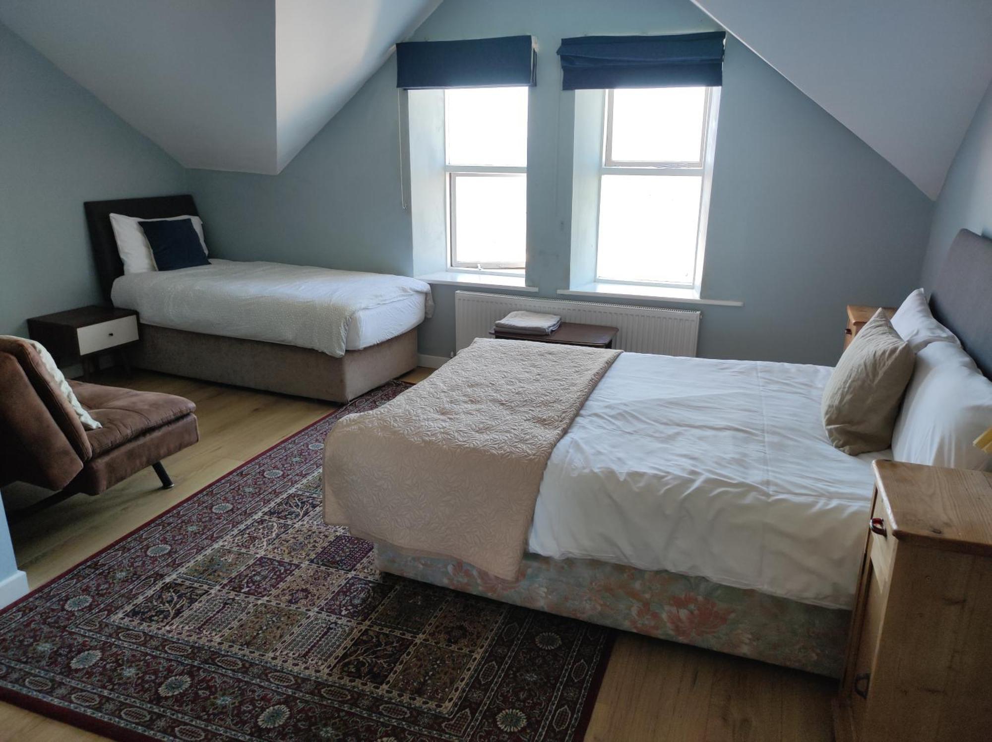 Guest house 4 Bayview Terrace *